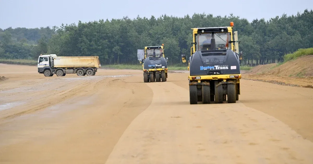 Döntöttek az M49-es autópálya második szakaszának megépítéséről