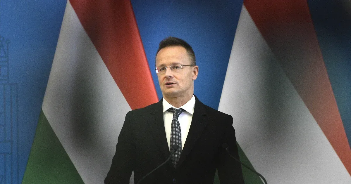 Feljelentést tesz Orbán Anita Szijjártó Péter magángépes útjai miatt