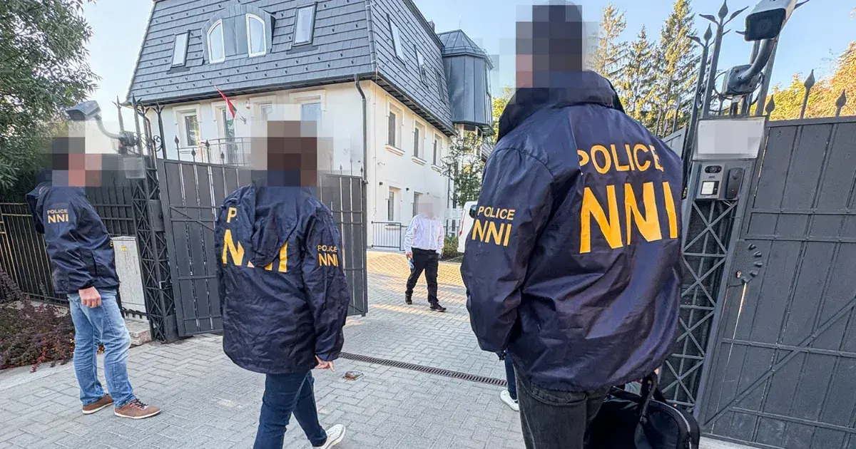 Házkutatás az Alapjogokért Központ háttércégénél