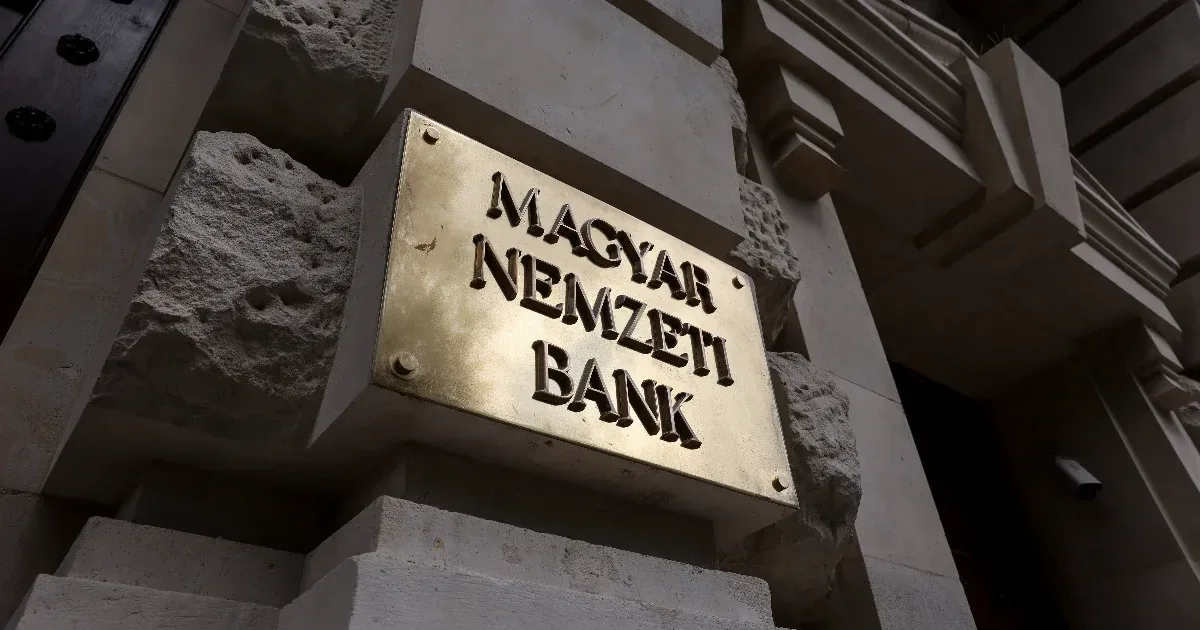 Jövőre gyorsuló inflációra, idén visszafogottabb növekedésre számít az MNB
