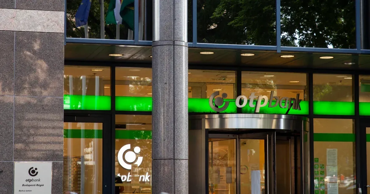 Leépítések után teljes kivonulás jöhet az OTP-nél Oroszországból
