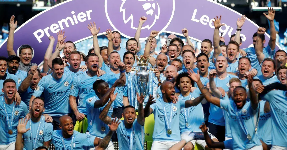 Manchester City hamis szerződésekkel és beszámolókkal pumpálta fel bevételeit