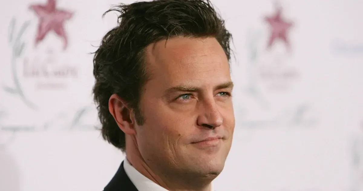 Matthew Perry-dokumentumfilm a halála évfordulóján a Netflixen
