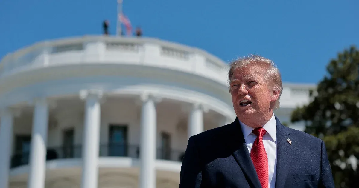 Perlik a Trump-kormányzatot a Fehér Házból kitiltott médiumok