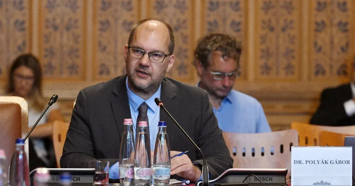 Polyák Gábort javasolja a Médiatanács elnökének a parlament eseti bizottsága