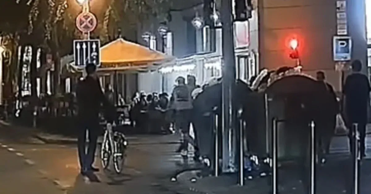 Rendőrségi gyanú: turista verte ájultra a járókelőt a Nagykörúton
