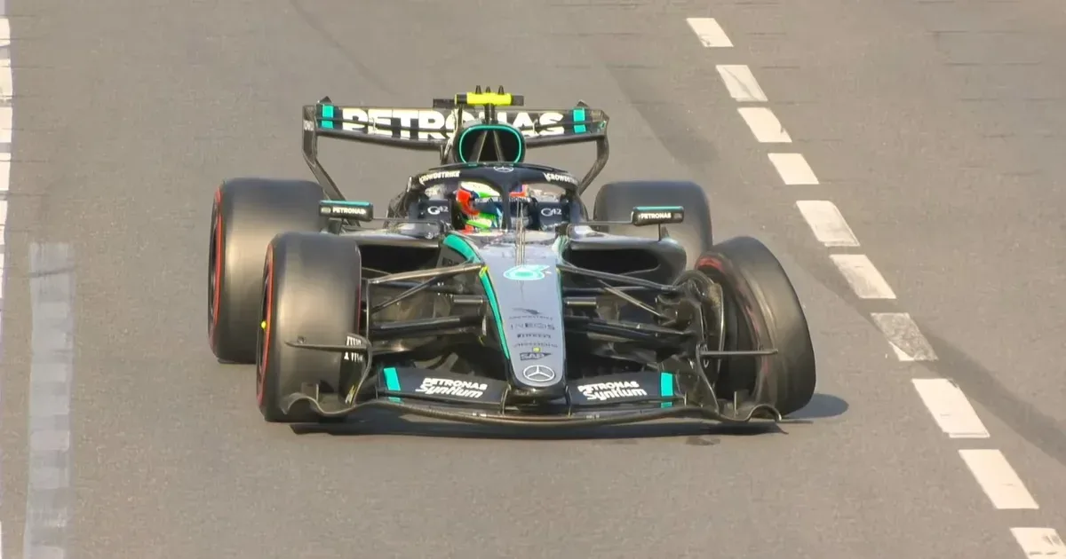 Russell brutális körrel tarolt Bakuban, Antonelli már az elején odavágott a Mercedesnek