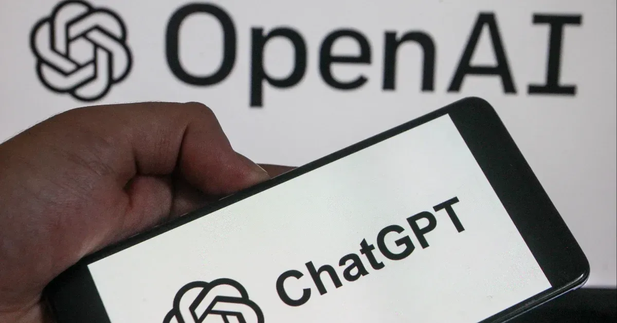 Sokat csetel a ChatGPT-vel? Kiderült, hogy idegenek is láthatják a beszélgetéseit