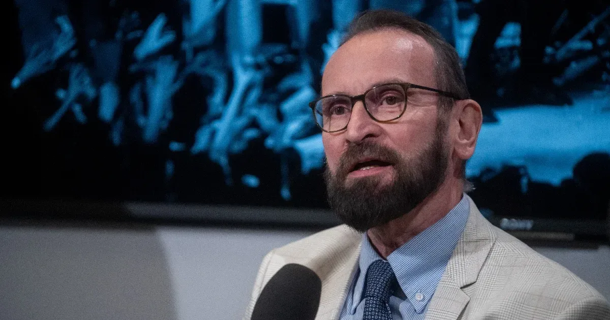 Szájer József nyugdíjba vonulása és visszavonulása a közélettől