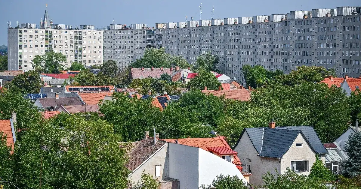 Százmilliárdokat lehetne fogni a rezsicsökkentésen, alig fájna valakinek