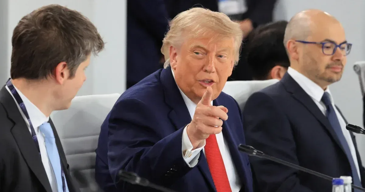 Trump átvágta az MI gordiuszi csomóját, átnevezte szuperintelligenciának