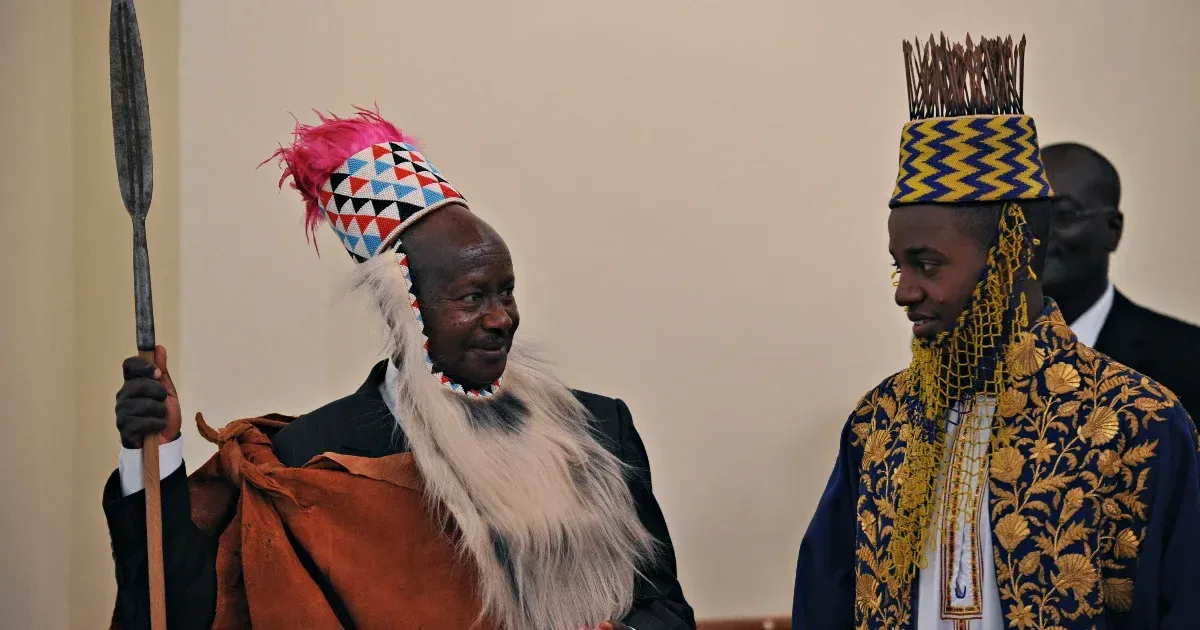 Újságíró lehet a trónörökös egy ugandai királyságban, miután meghalt a király