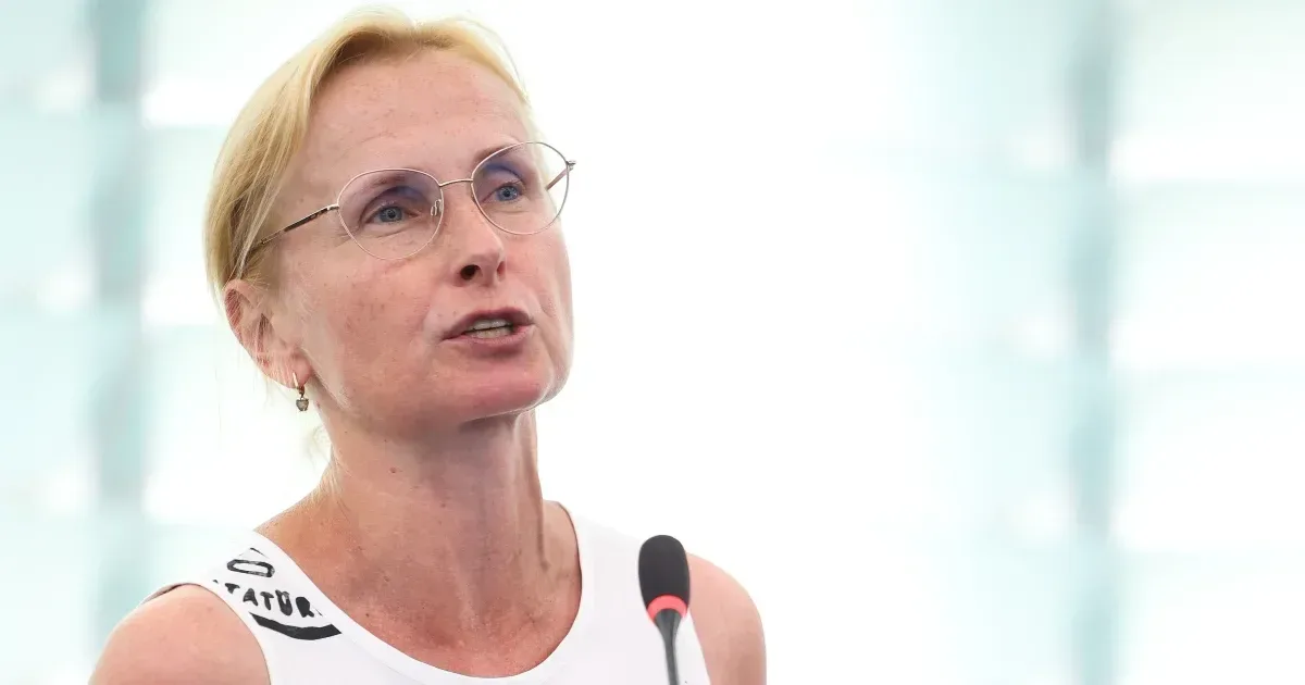 Fideszes EP-frakció: kommunista taggal lett ismét egyedül harmadik legnagyobb