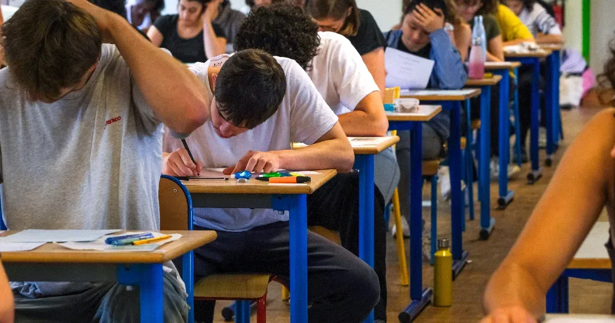 Francia gimnazisták tiltakozása: mi áll a forrongás hátterében?