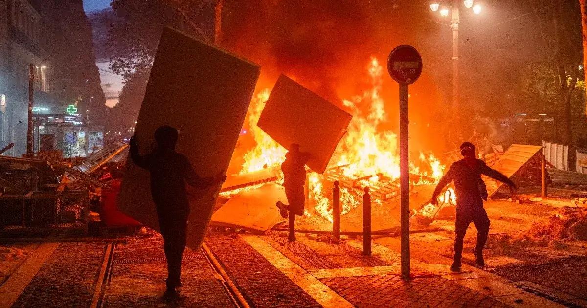 Franciákat is sokkolták a hétvégi zavargások és fosztogatások