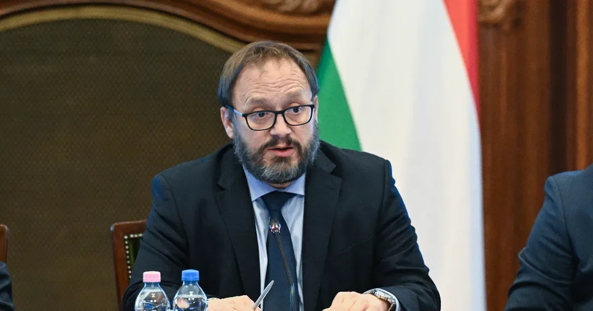 Kármán András megmutatta, hol spórolna az állam a működésén 2027-ben