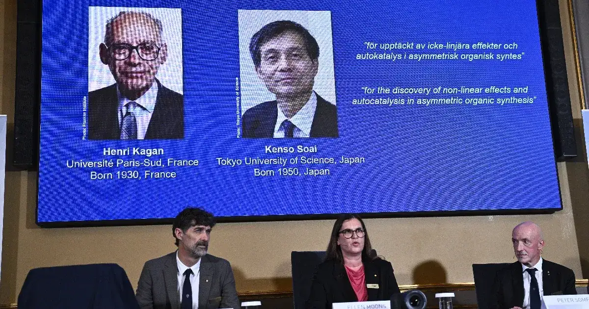 Kémiai Nobel-díj 2026: megfejtették a tükörképes molekulák kiválasztását