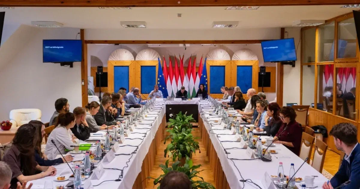 Költségvetés és klímatörvény a kormány erdőbényei ülésén