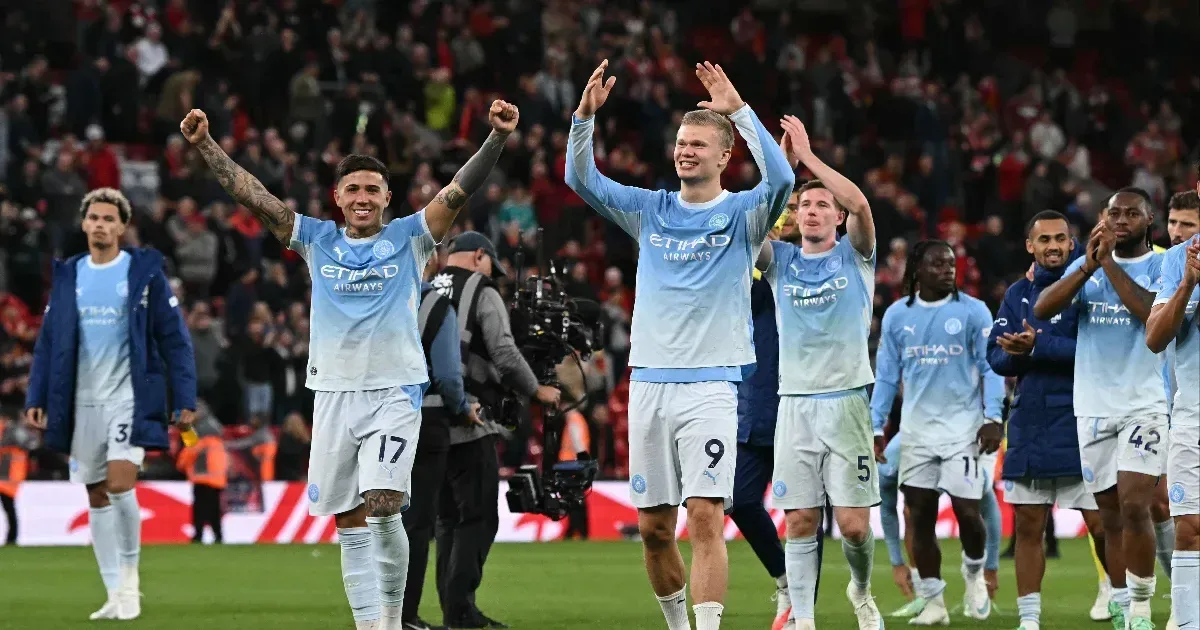 Liverpool piros lapja után három góllal nyert a Manchester City