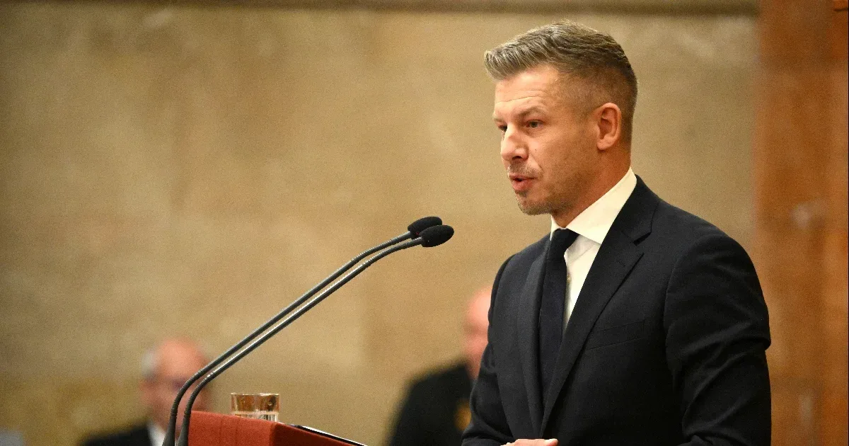 Magyar Péter új interjút kért a friss poszt alatti kommentben