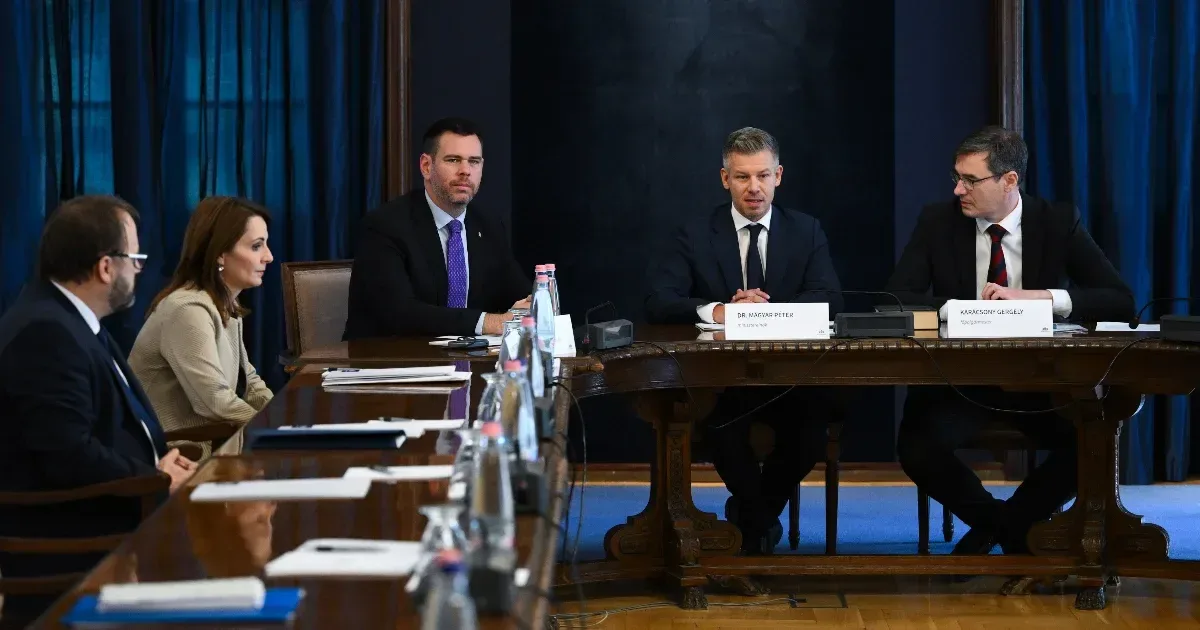 Megállapodás: a főváros szedheti a parkolási pénzeket, 120 milliárdot kap