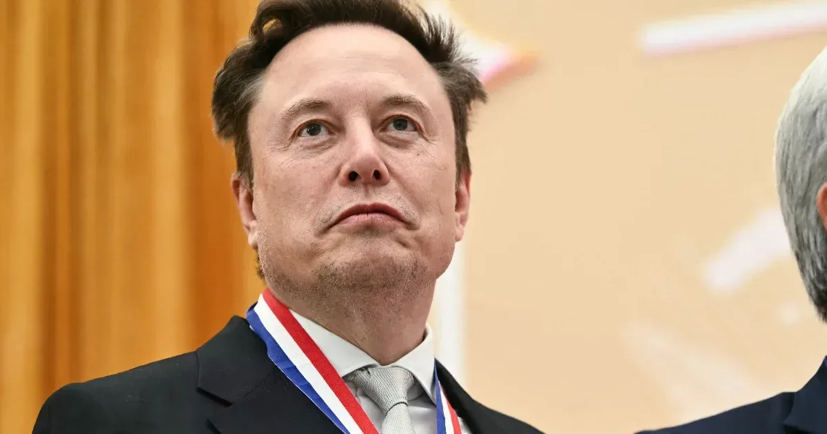 Musk támogatná a SpaceX és a Tesla egyesülését