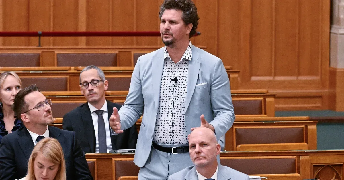 Nagy Ervin földmutyisnak nevezte Rákayt, és a pálhalmai börtönt ajánlotta neki