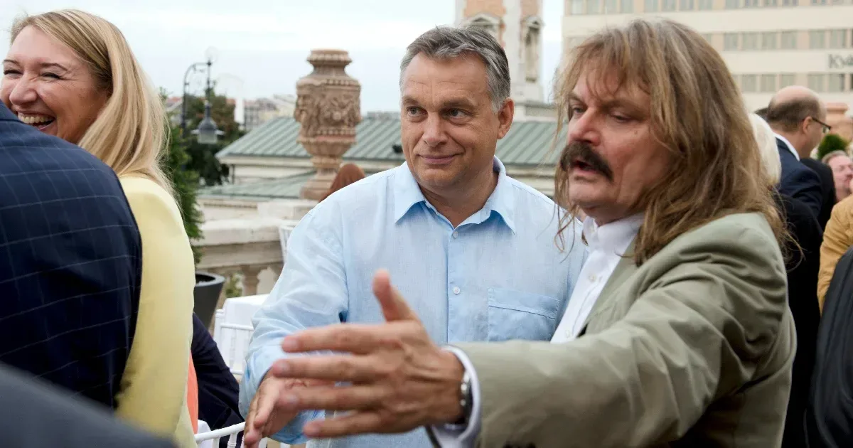 Orbán bérelt limuzinnal kényeztette protokollal a nem orbánista Leslie Mandokit