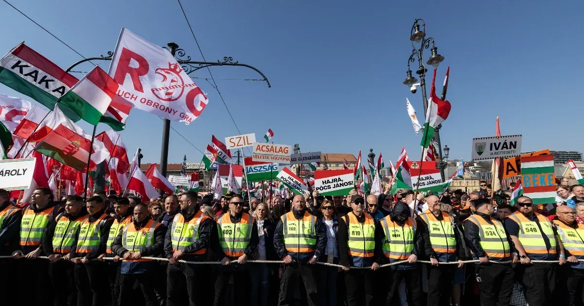 Sarka Kata férje kilépett a Valtonból, MSZP-től Rogánig épített kapcsolatokat