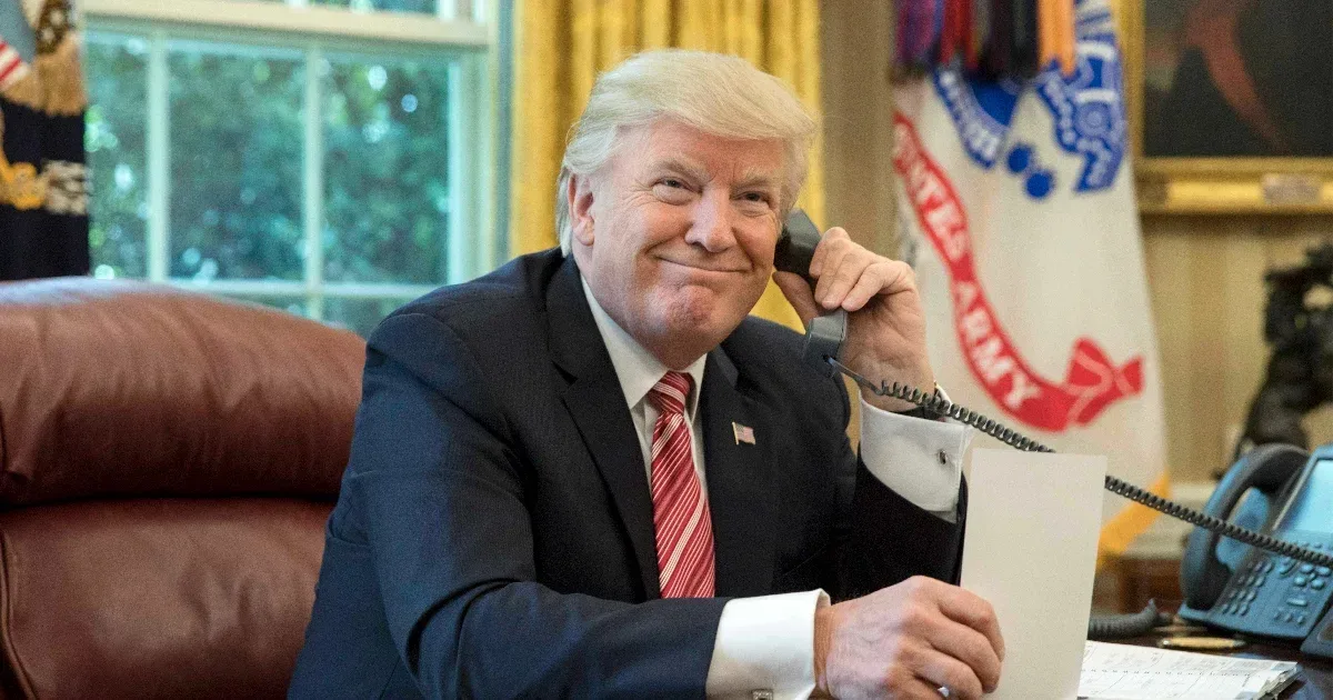 Trump a Google vezérigazgatóját hívta az Atlanti-óceán átnevezése miatt